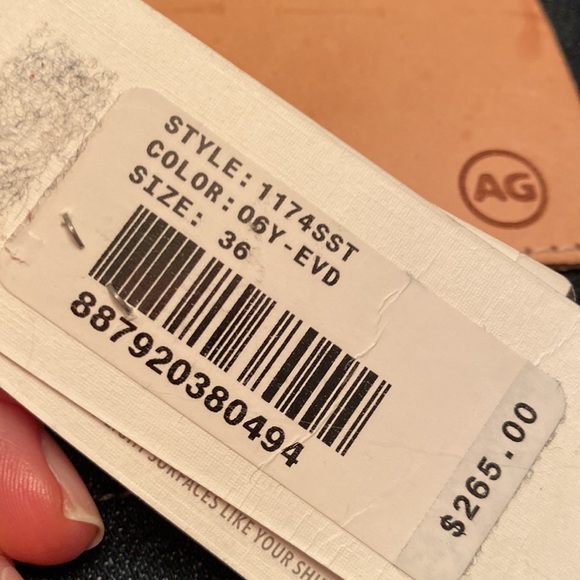 BRAND NEW MENS AG GRADUATE JEANS. 36 - Picture 3 of 3